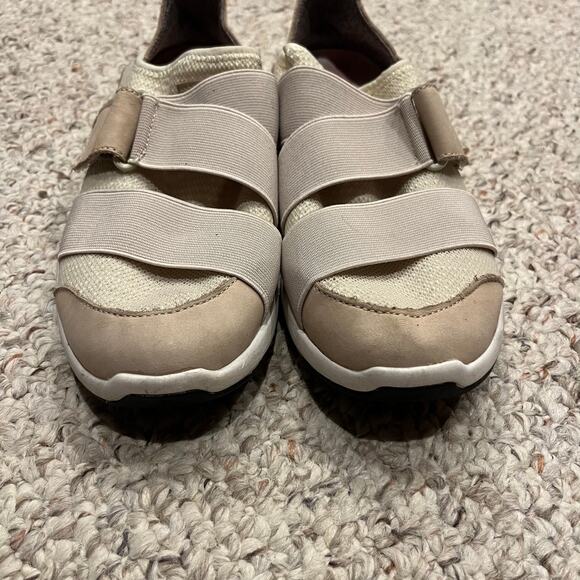 Olukai Womens Mikilua Kako'o Slip on Sneaker Shoes Sz 8.5 Bone Stretch - Picture 4 of 9